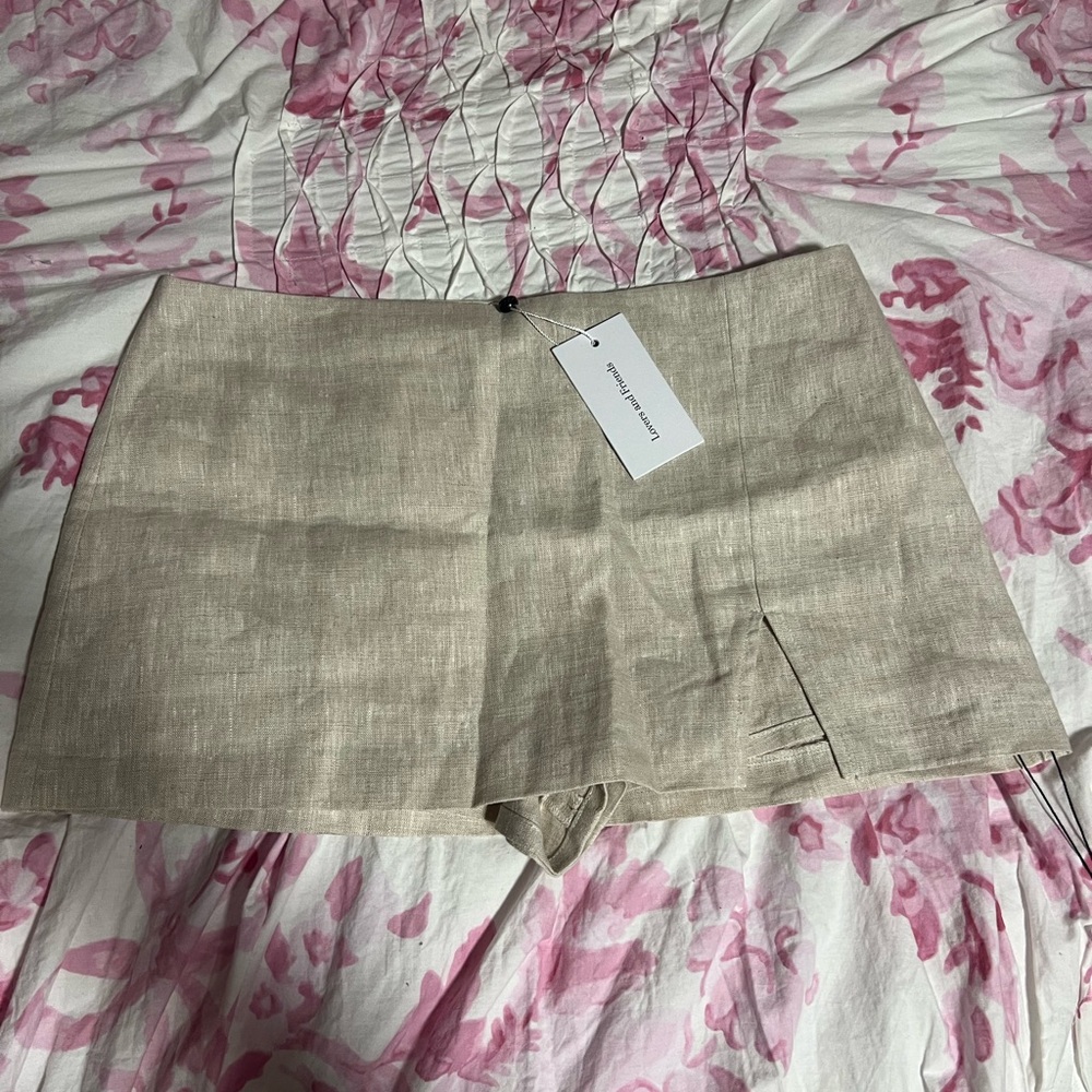 Lovers and Friends Joan Skort